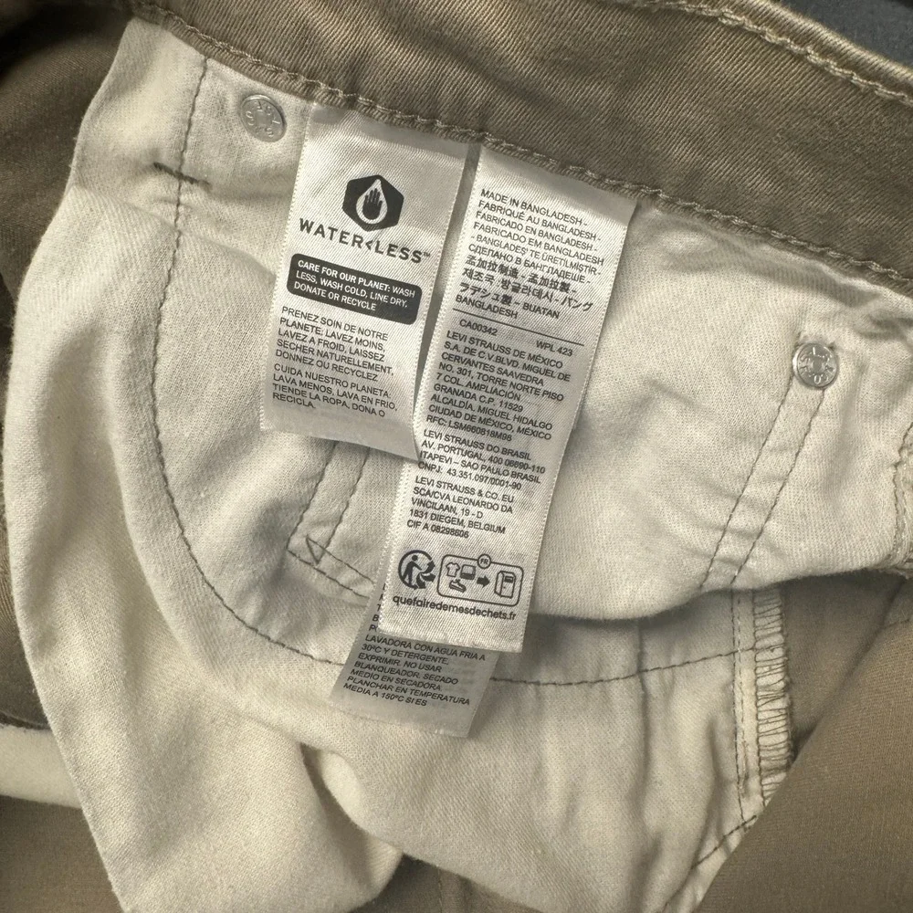 Levi's 541 Pants Mens 42x32 (42x31 ACTUAL) Athletic Taper Khaki Chino Classic